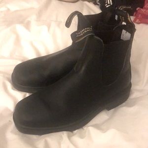 Blundstone Black squared toe boots